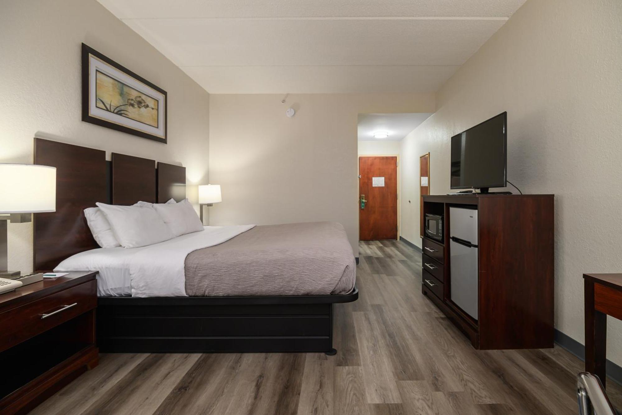Quality Inn & Suites Лексингтън Екстериор снимка
