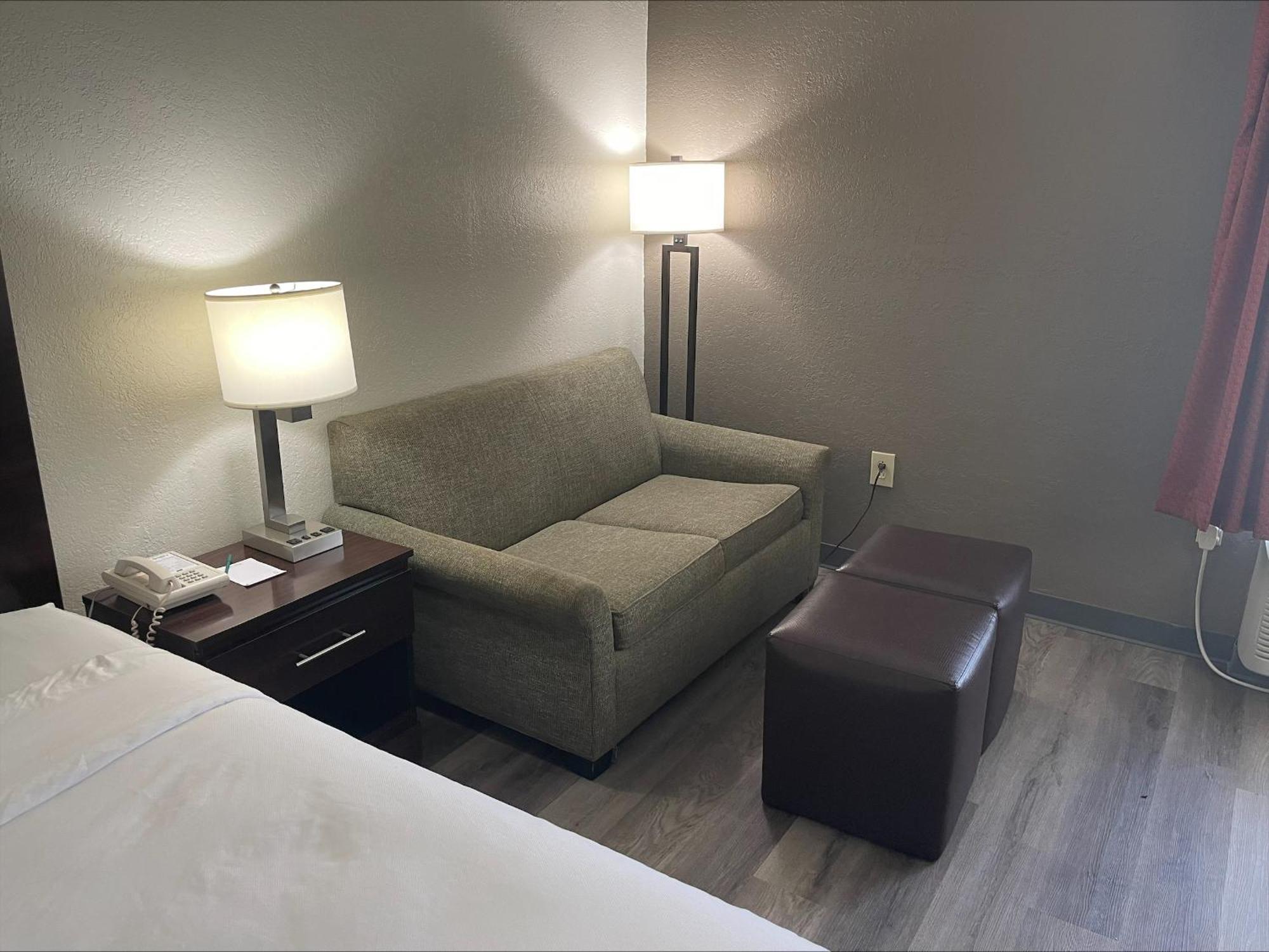 Quality Inn & Suites Лексингтън Екстериор снимка