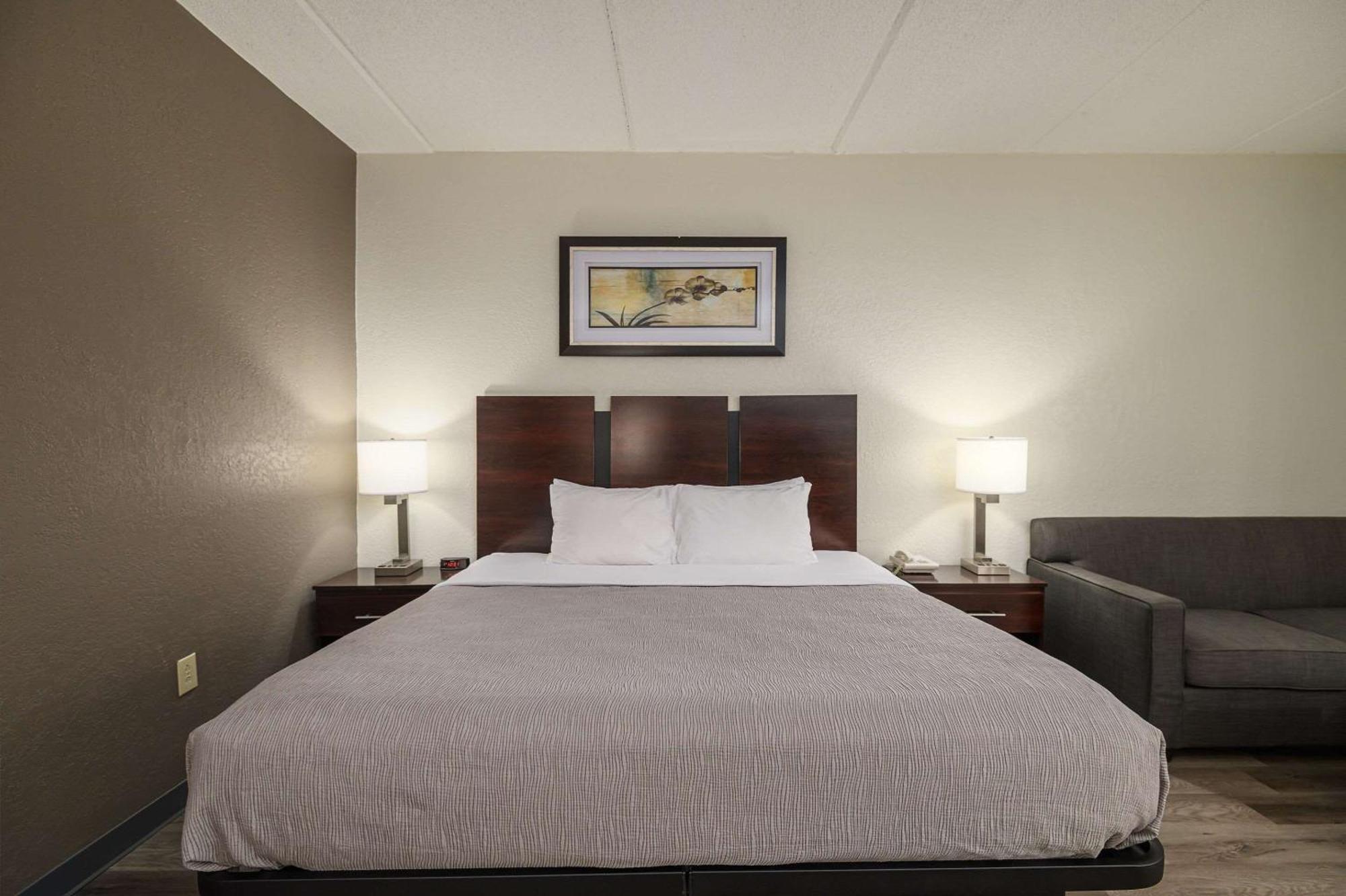 Quality Inn & Suites Лексингтън Екстериор снимка